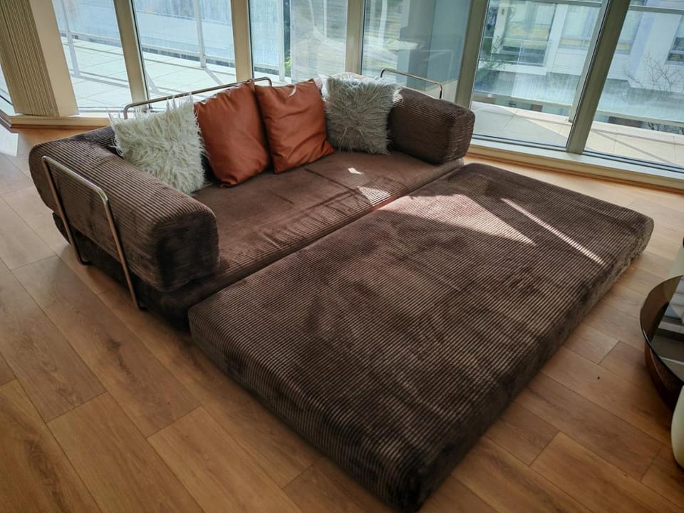 Modern 3BR apartment in heart of Rhodes Apartment in Sydney