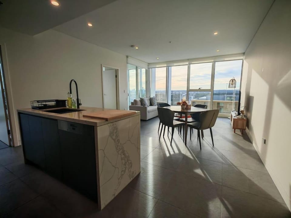 The Horizon Suite 2BR near Accor Stadium Apartment in Lidcombe