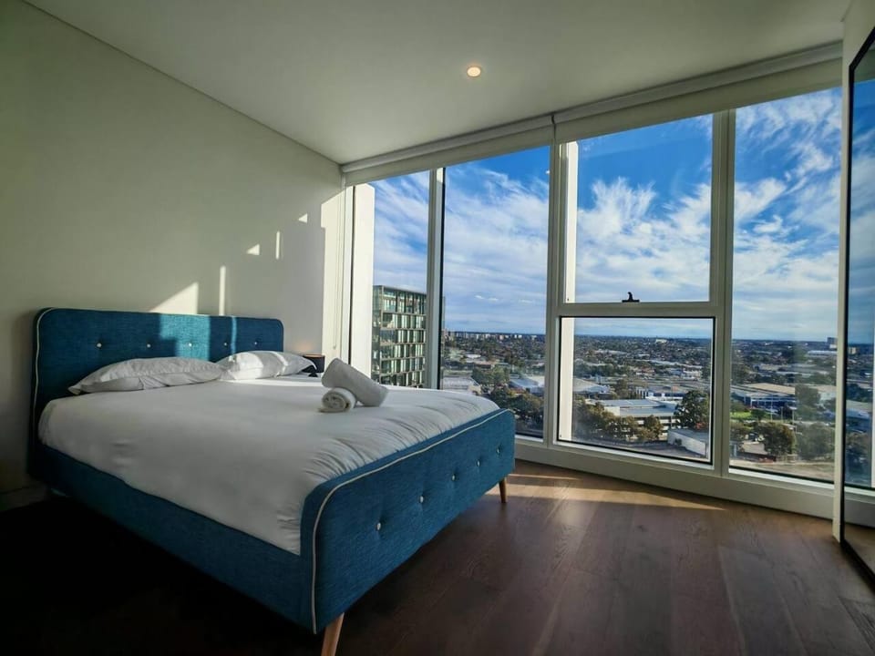 The Horizon Suite 2BR near Accor Stadium Apartment in Lidcombe