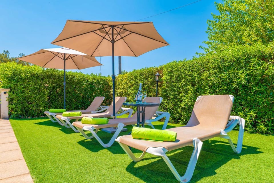 Garden, sunbed