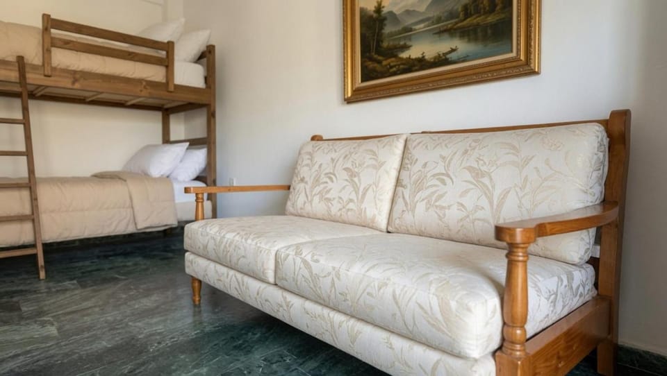Kineta Prime Suites No8 Apartment in Decentralized Administration of Attica