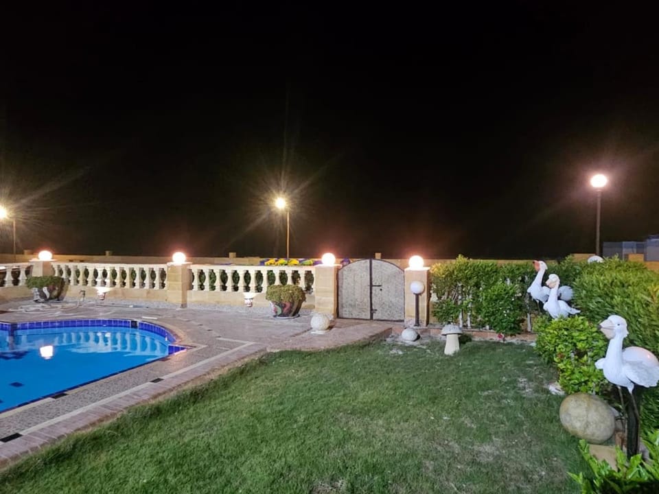 Garden, Swimming pool