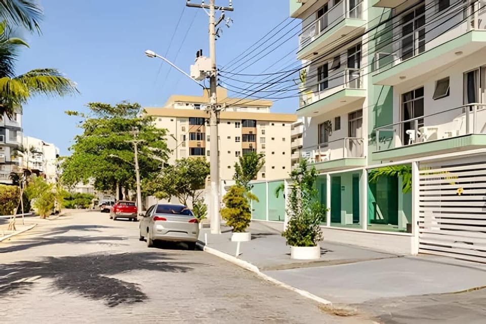 Apartamento 3 Quartos com Varanda a 400m da Praia Central Apartment in Cabo Frio