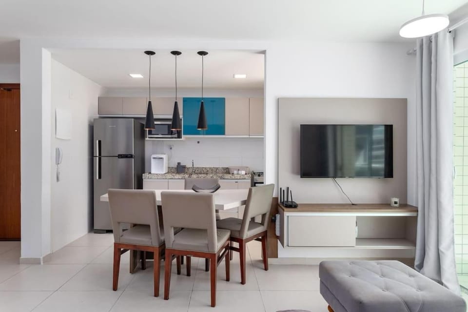 Apartamento Moderno com Ar Condicionado e Wi Fi Rapido a 500m da Praia do Forte Apartment in Cabo Frio