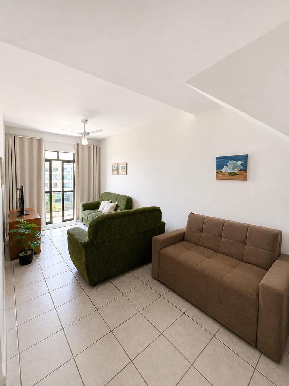 A poucos passos da Praia do Forte 100m com Ar Condicionado e Wi-Fi Apartment in Cabo Frio