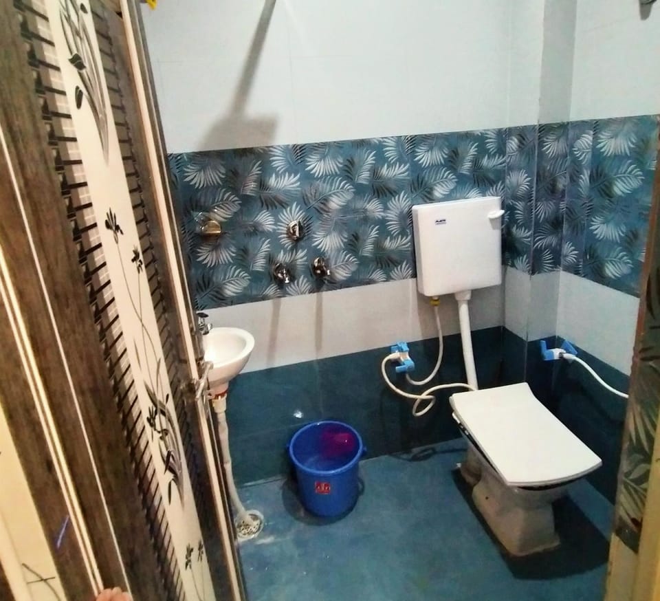 Toilet, Bathroom