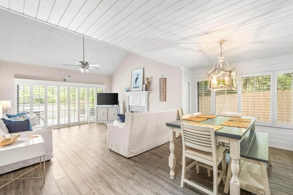 Book Me Baby! Coastal Krewe in Miramar Beach House in Miramar Beach