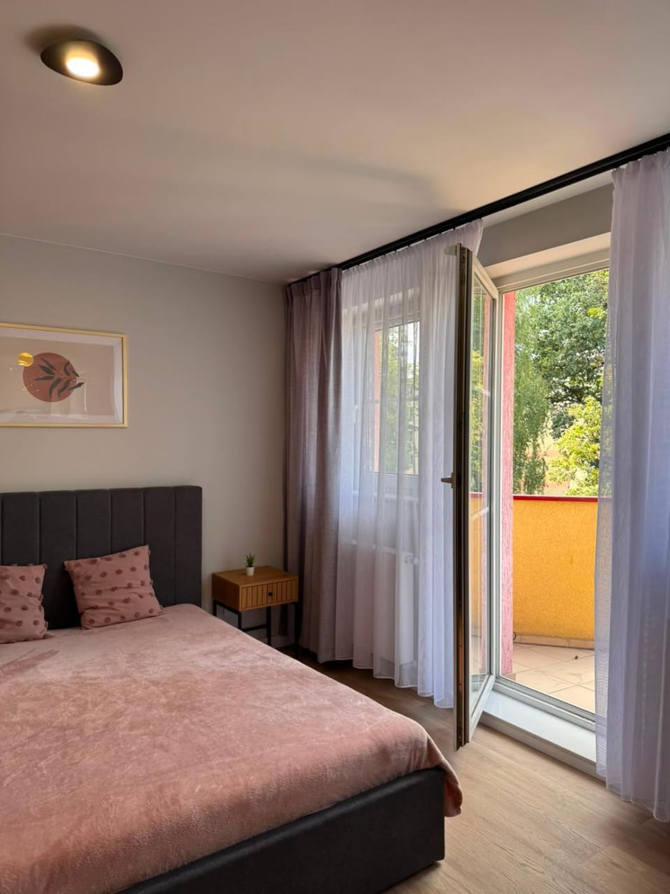 Boutique Premium Studio - 2min to Market Square Apartment in Lower Silesian Voivodeship