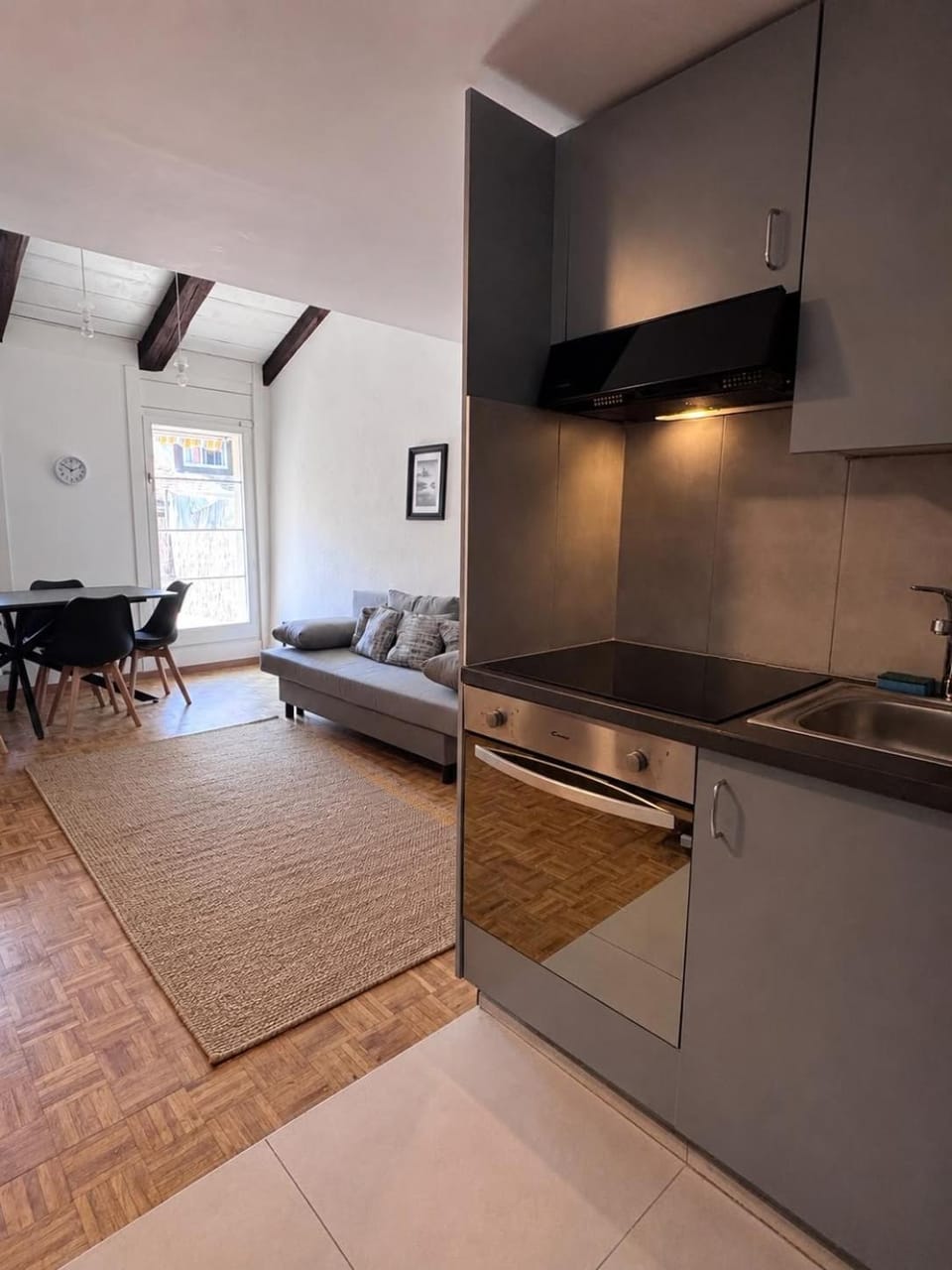 Comfortable Bijoux with Cathedral View Apartment in Fribourg