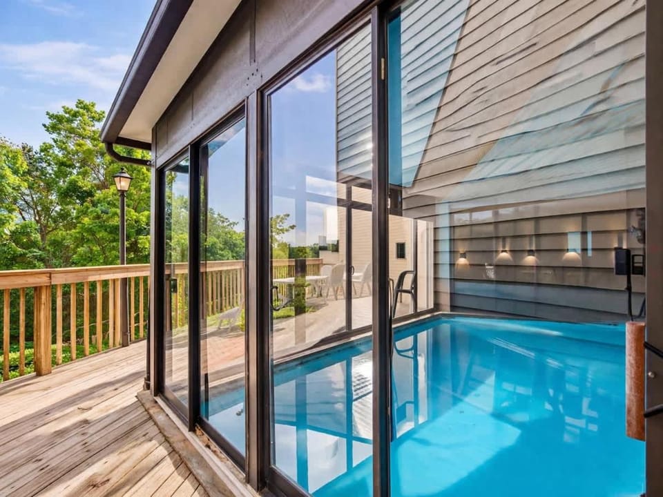 Luxe Family Ski View Condo Perfect 2BR Gatlinburg Apartment in Gatlinburg