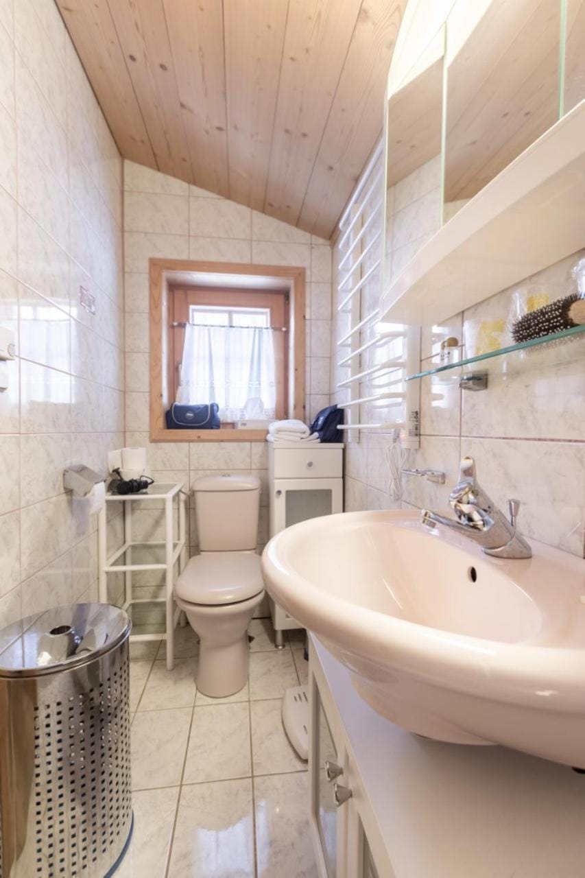 Toilet, Bathroom