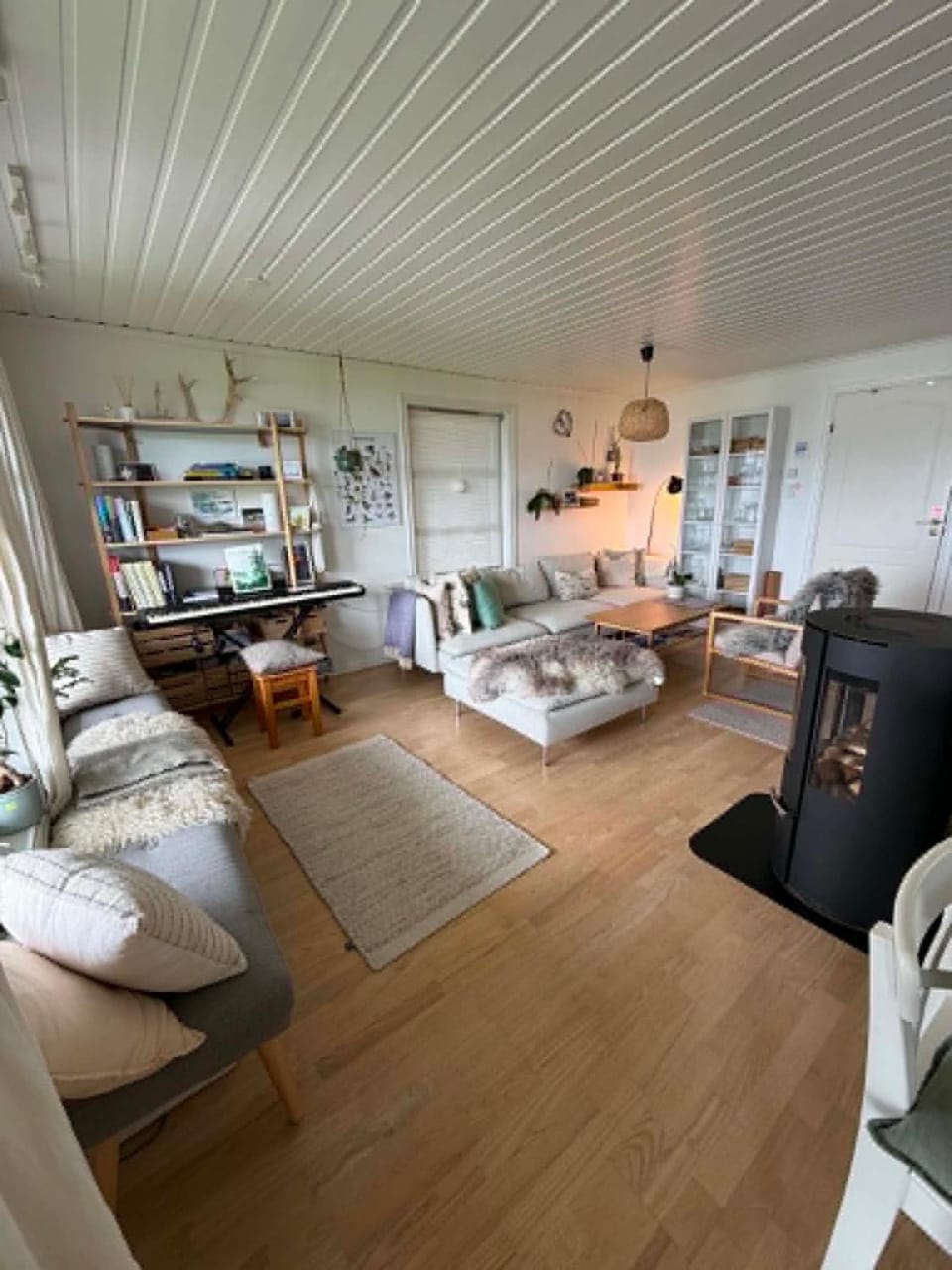 Tromsø Island Seafront Garden Suite Apartment in Tromso