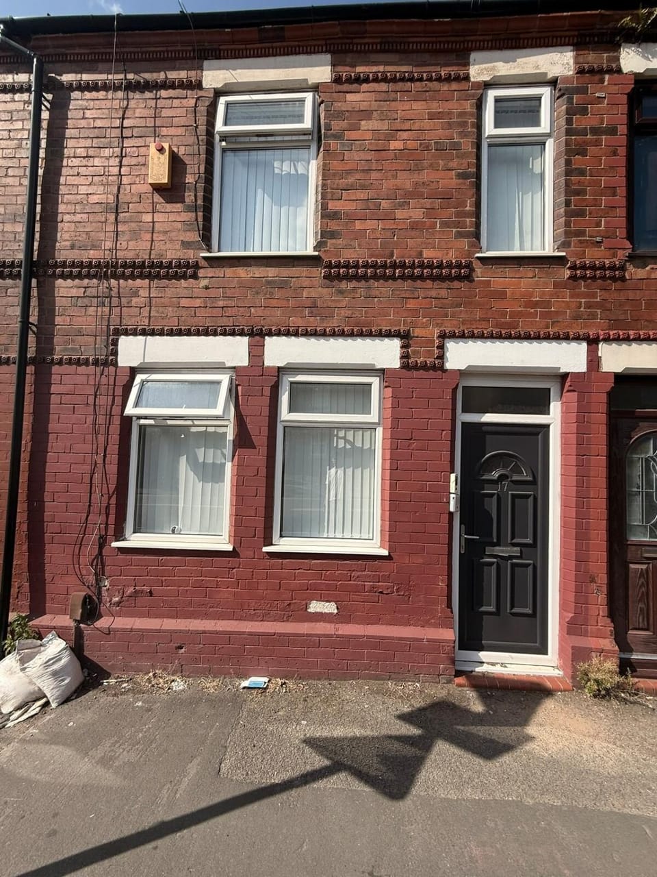 #186 Spacious Home for Work & Leisure - Sleeps 4-5 House in Warrington