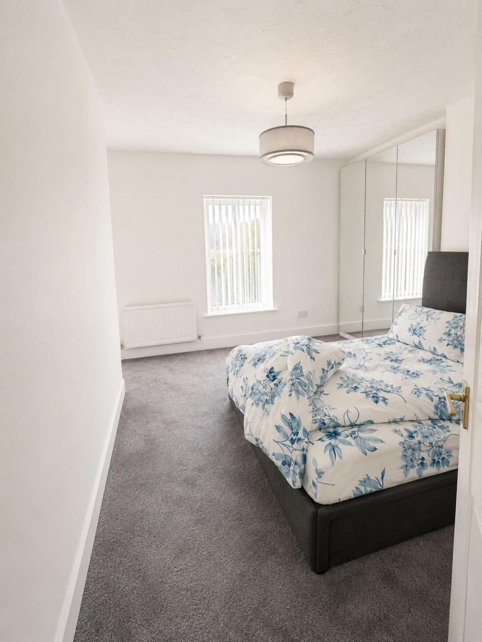 #186 Spacious Home for Work & Leisure - Sleeps 4-5 House in Warrington
