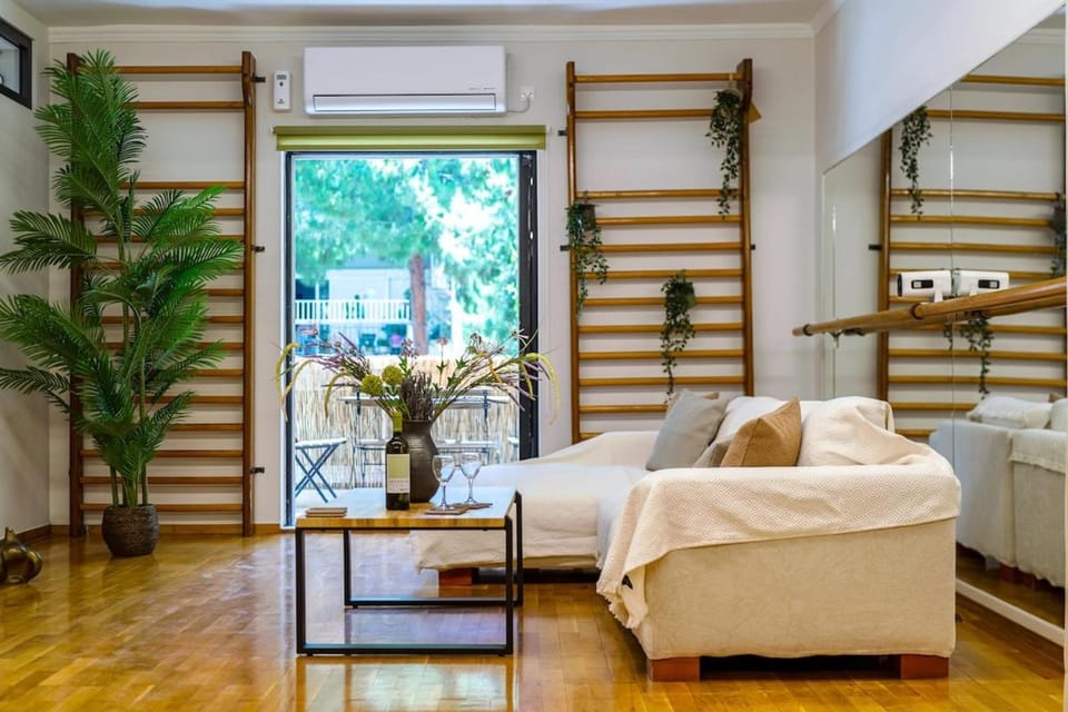 Loft by the Sea Apartment in Alimos