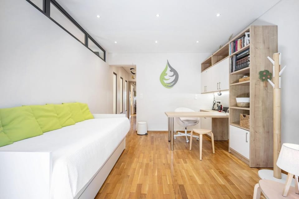 Loft by the Sea Apartment in Alimos