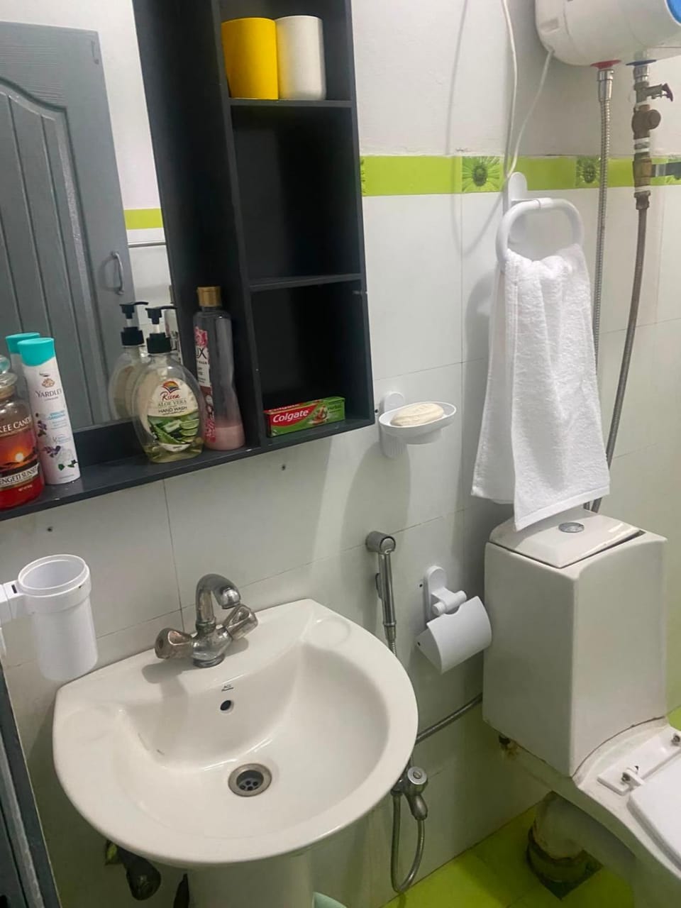 Spacious and Cozy 3 Bedroom Family Apartment Apartment in Lahore