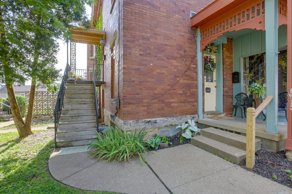 Historic Zanesville Home on Maple Ave Apartment in Zanesville