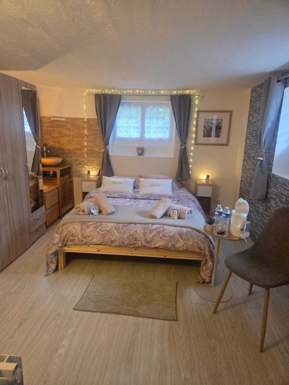Bed, Bedroom, wardrobe