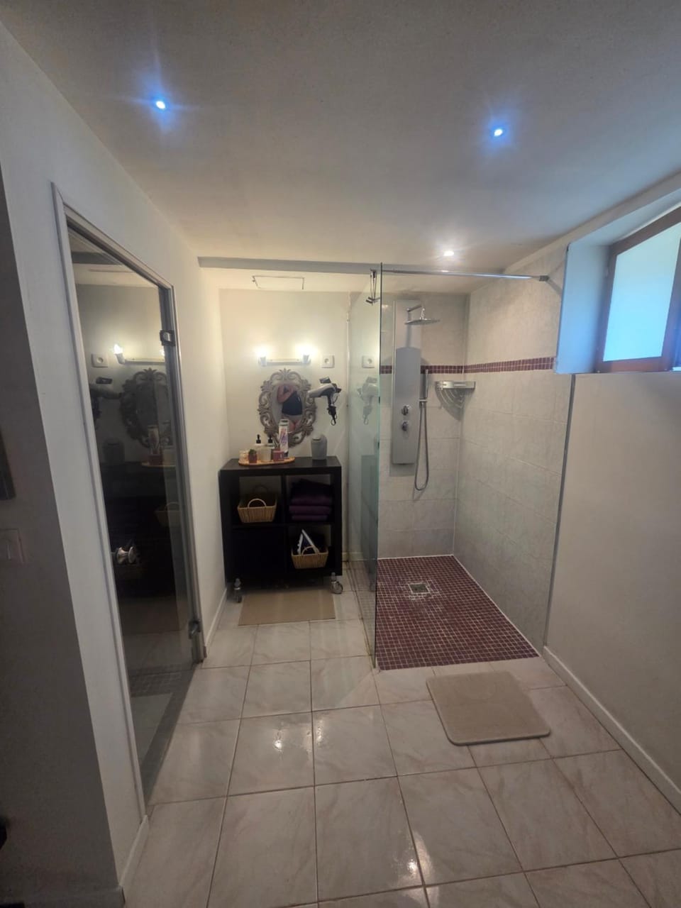 Shower, Bathroom