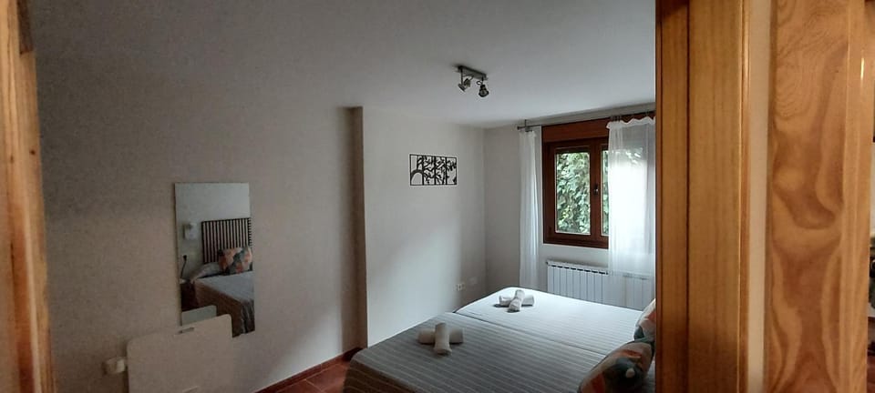 Bed, Bedroom, wardrobe