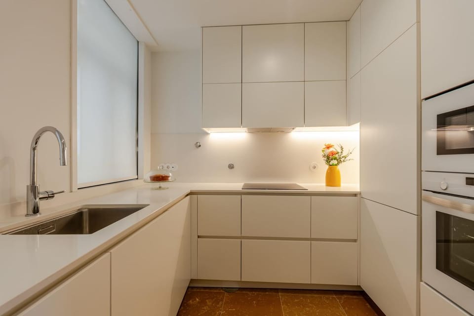 Kitchen or kitchenette, pet friendly, stove