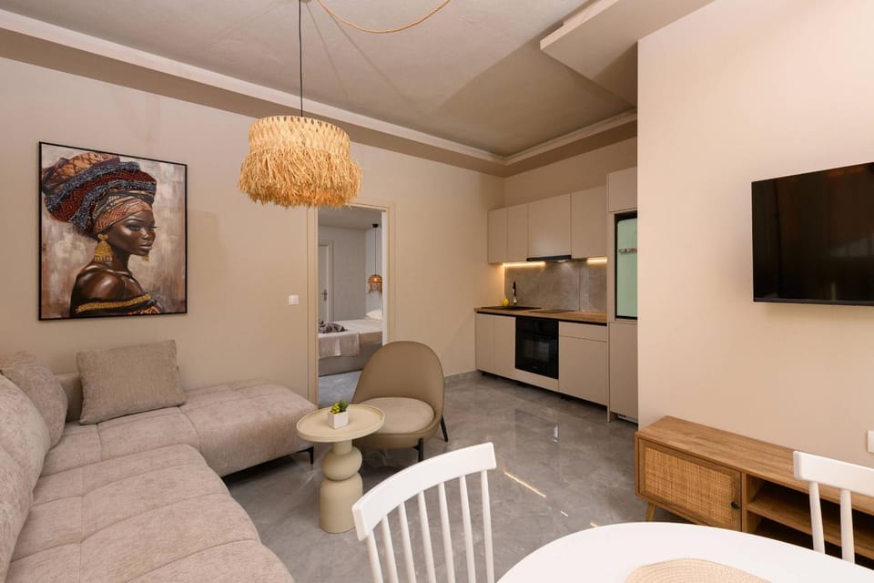 Kitchen or kitchenette, Living room, Dining area, oven, stove
