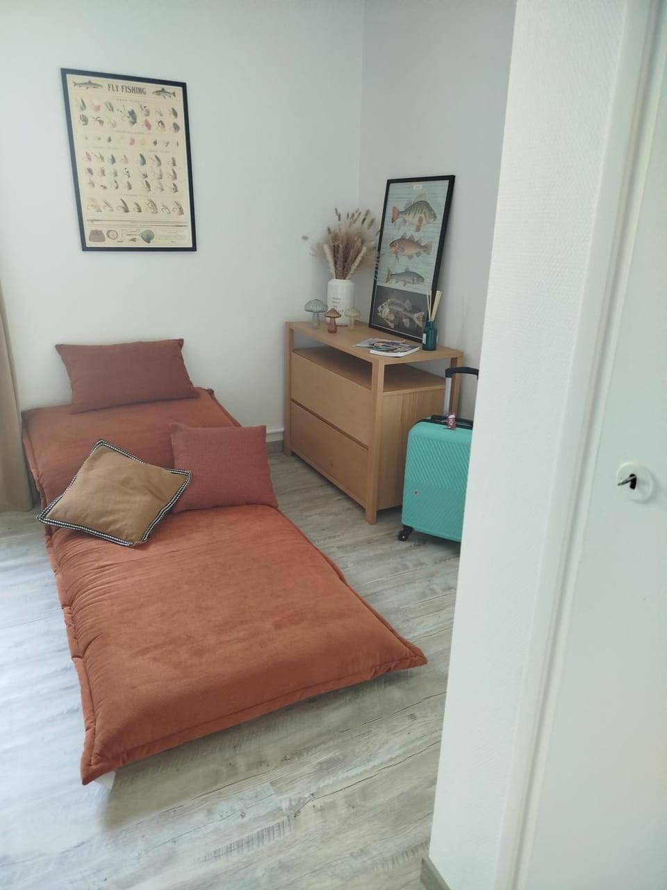 Bed, Photo of the whole room