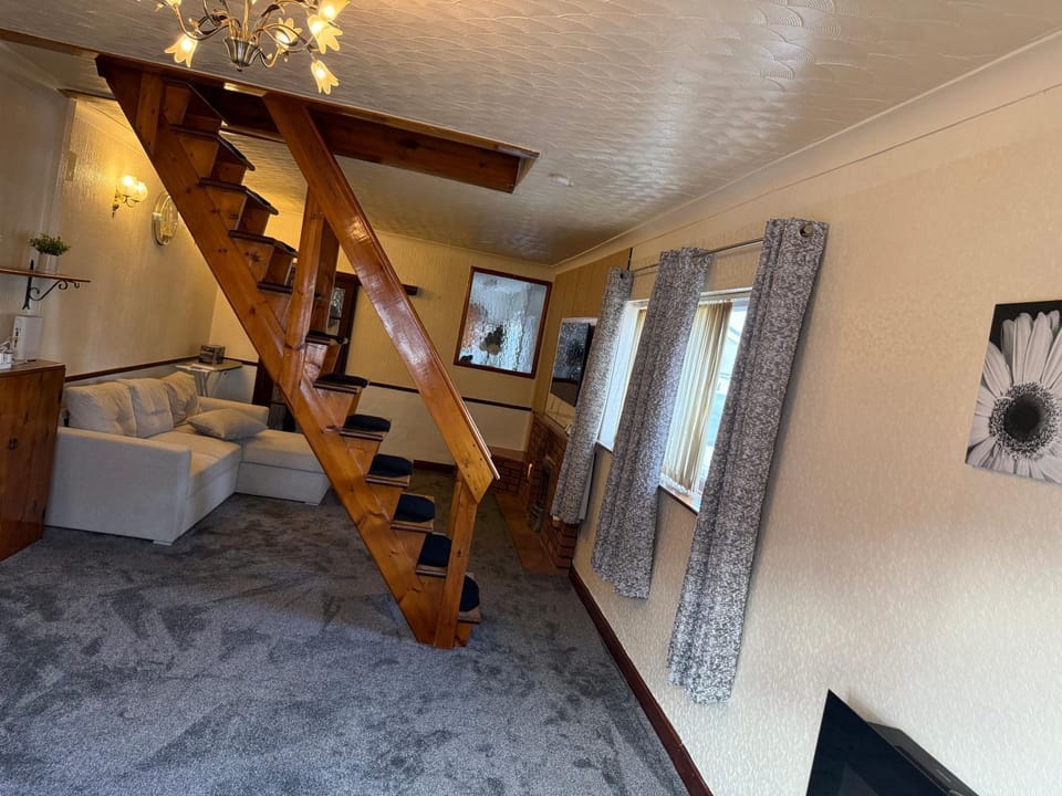 What A World North Street Retreat Bed and Breakfast in Coventry