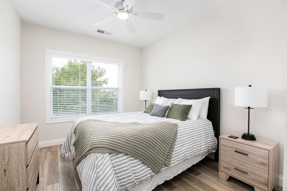 Victory Views Estate Luxury Guest Loft House in South Bend