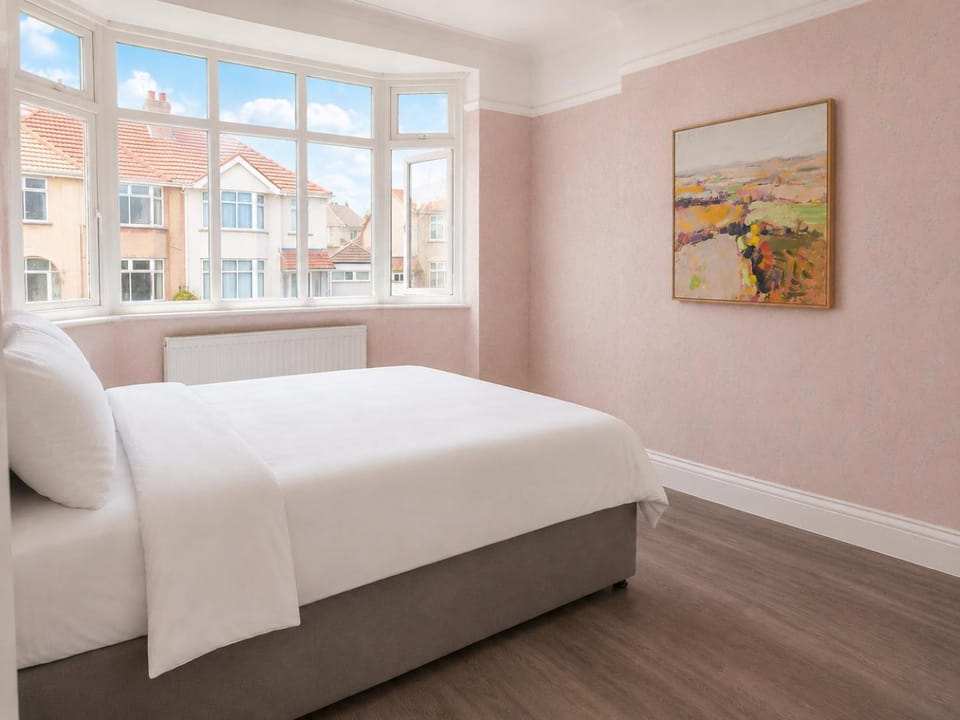 Silverlake Stays - Gloucester Road House in Bristol