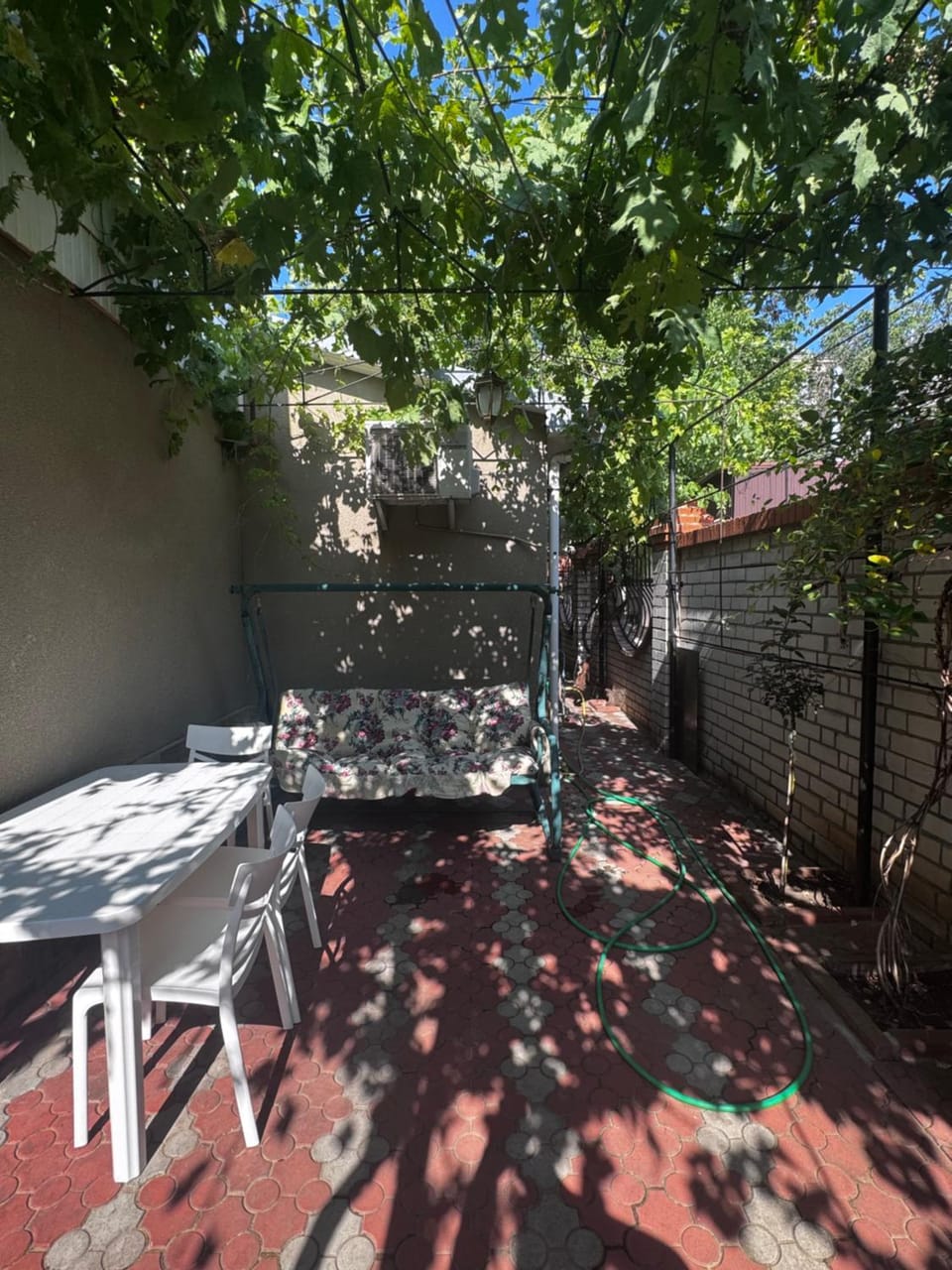 Уютный дом для семейного отдыха в Одессе с зоной барбекю и парковкой House in Odessa