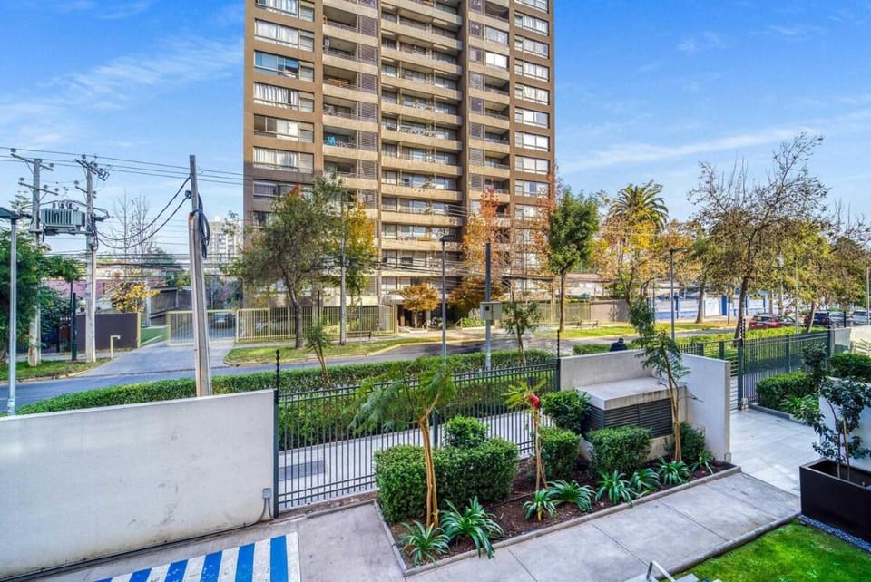 Los Alerces Retreat Apartment 2Br and Wifi Apartment in Las Condes