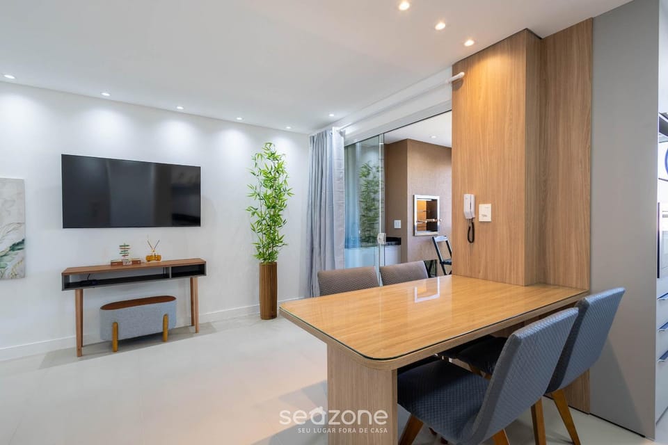 TV and multimedia, Living room, Dining area