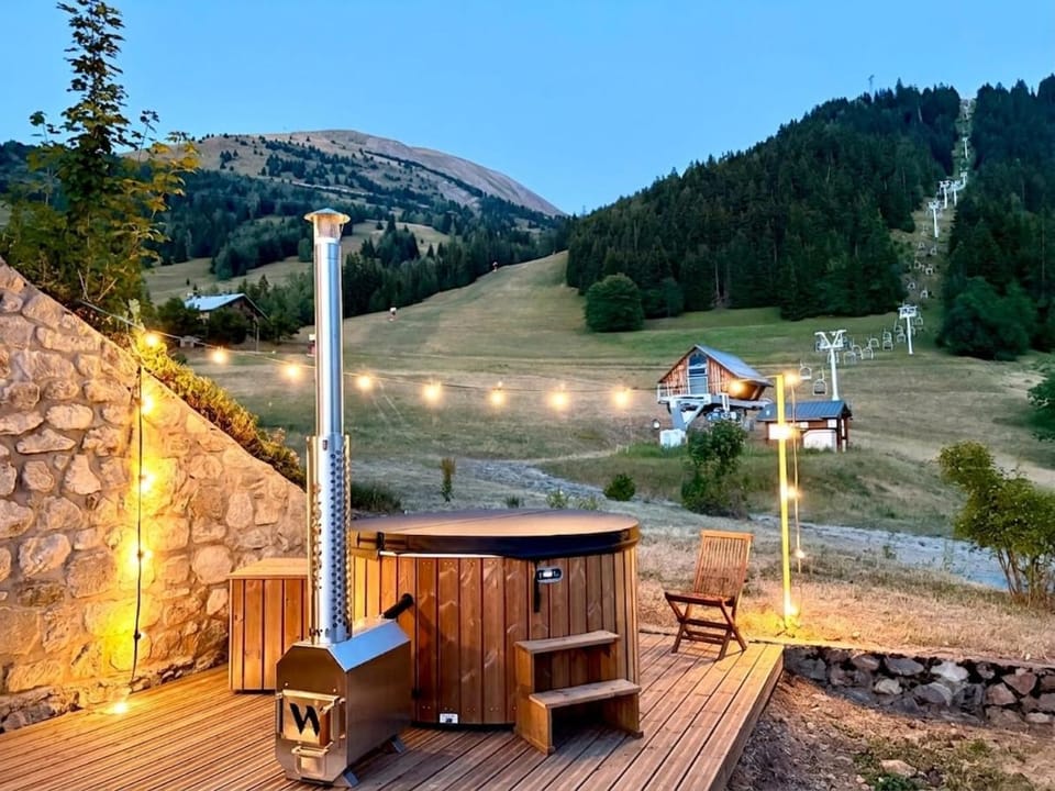 Chalet de la Garde - Domaine Alpe d'Huez Chalet in Auris