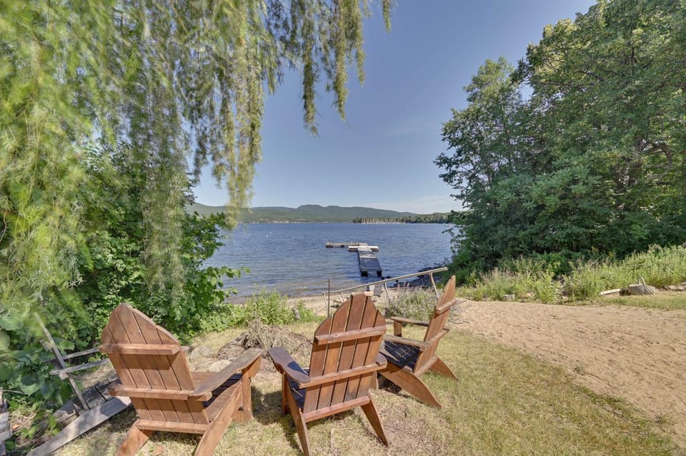 Gather Lakeside at Willsboro Inn on Lake Champlain Apartment in Lake Champlain