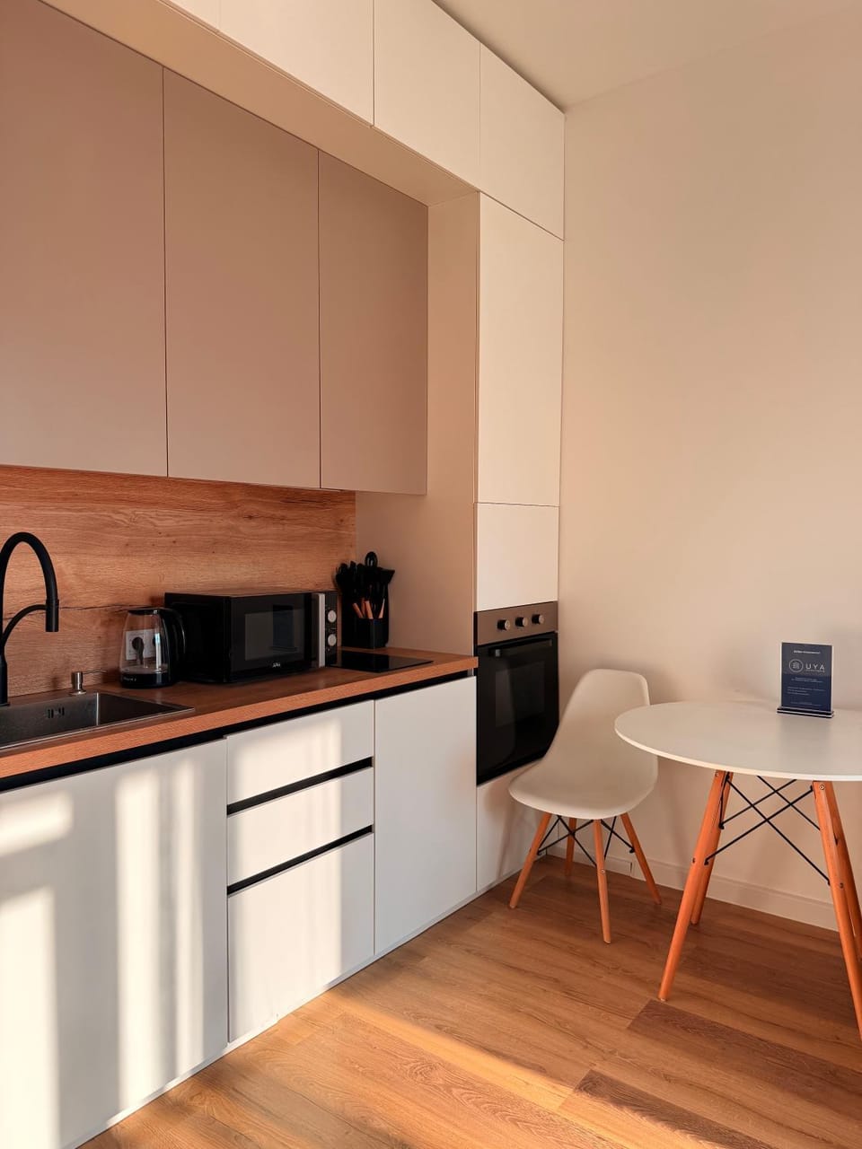 Dining area, dishwasher, minibar, stove