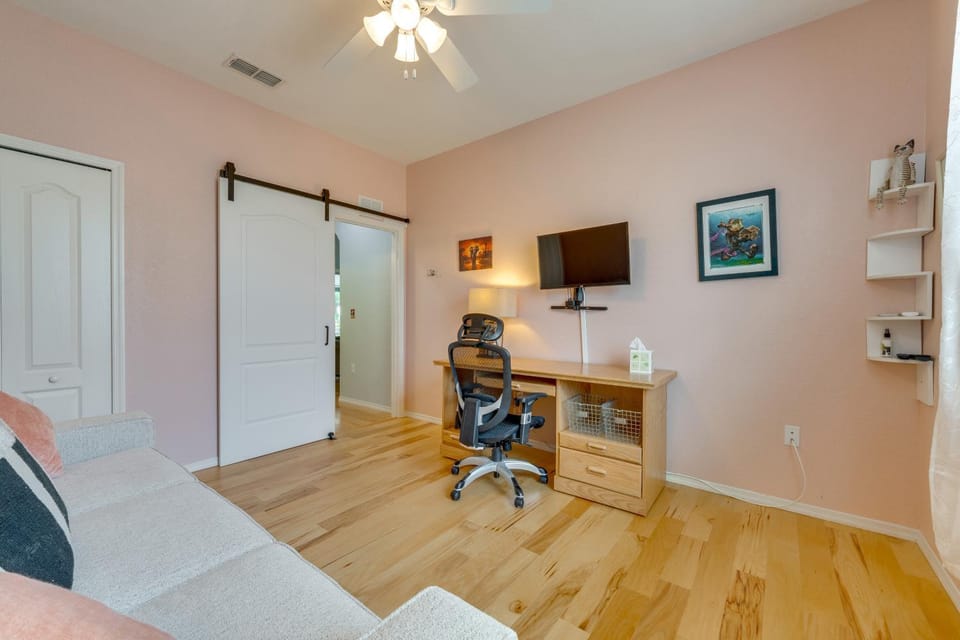 Remote Work Extended Retreat Near Theme Parks! House in Lake Wales