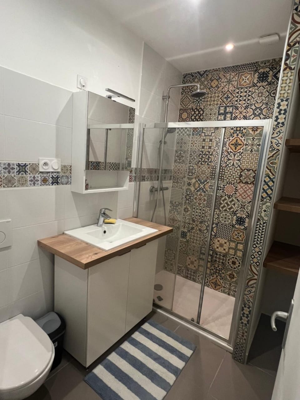 Shower, Bathroom