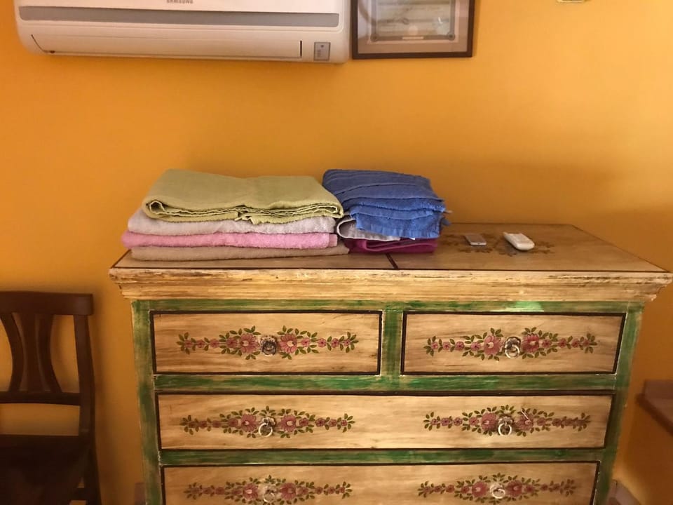 Guide Tour Apartments Apartment in Naples