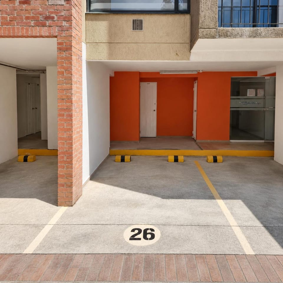 Day, Parking