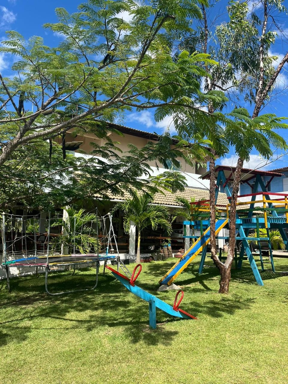 Property building, Kids's club