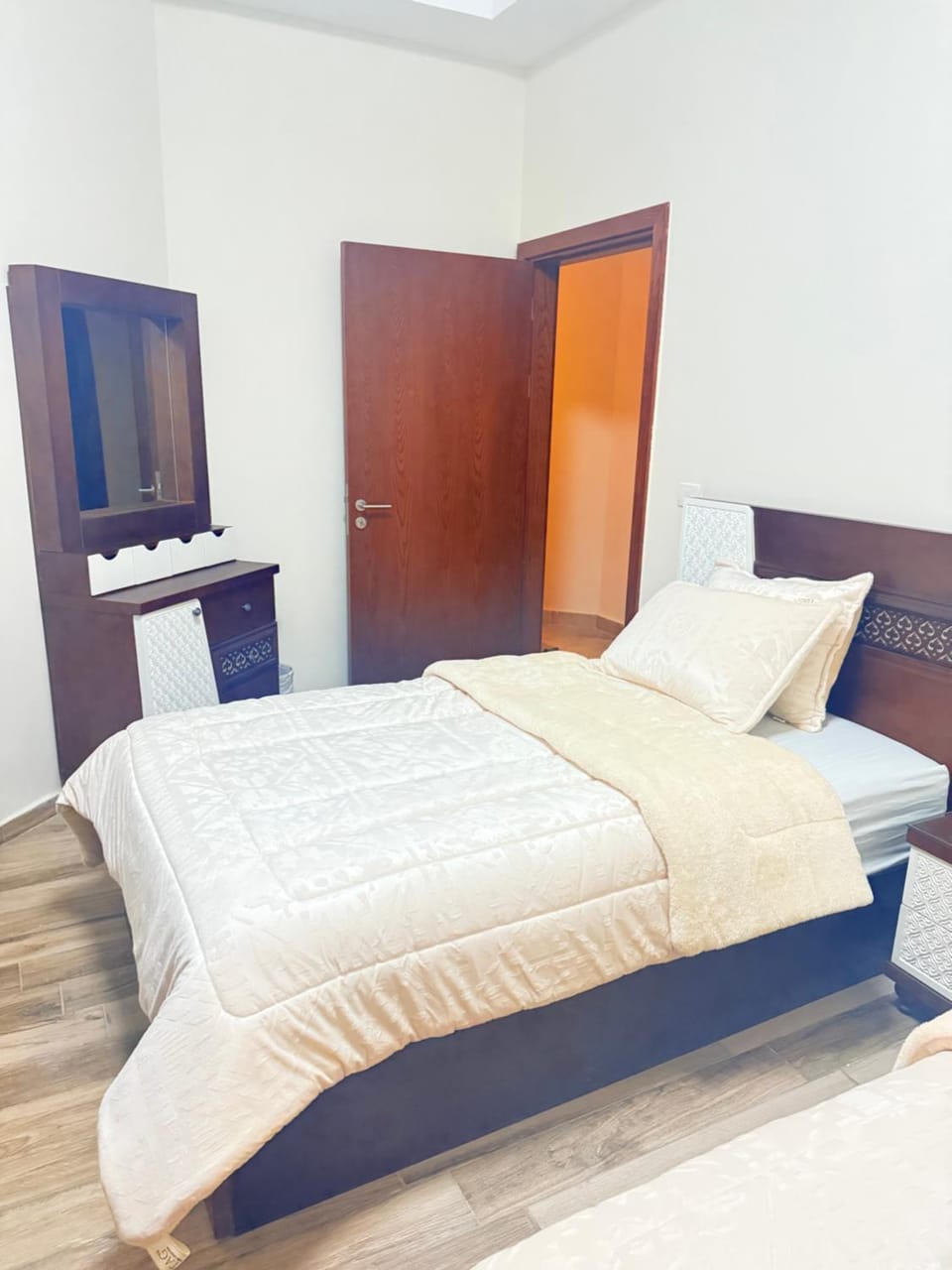 Bed, Photo of the whole room