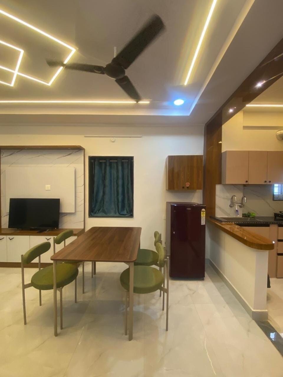 Modern Cozy 2BHK and 2ACs Apartment in Hyderabad