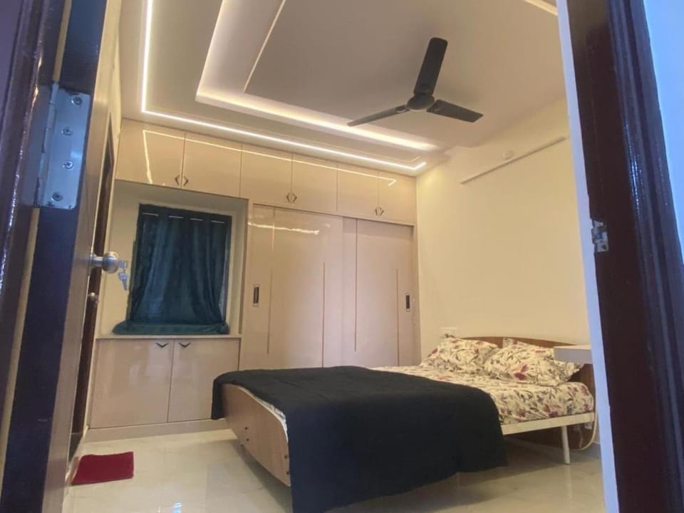 Modern Cozy 2BHK and 2ACs Apartment in Hyderabad