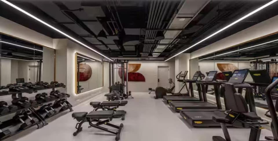 Back Bay Central Penthouse with Gym Parking In Unit Washer Dryer Apartment in Boston