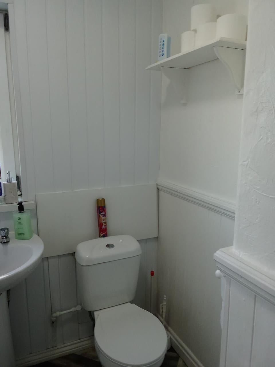 Guest Rooms in Shildon Guest House House in England