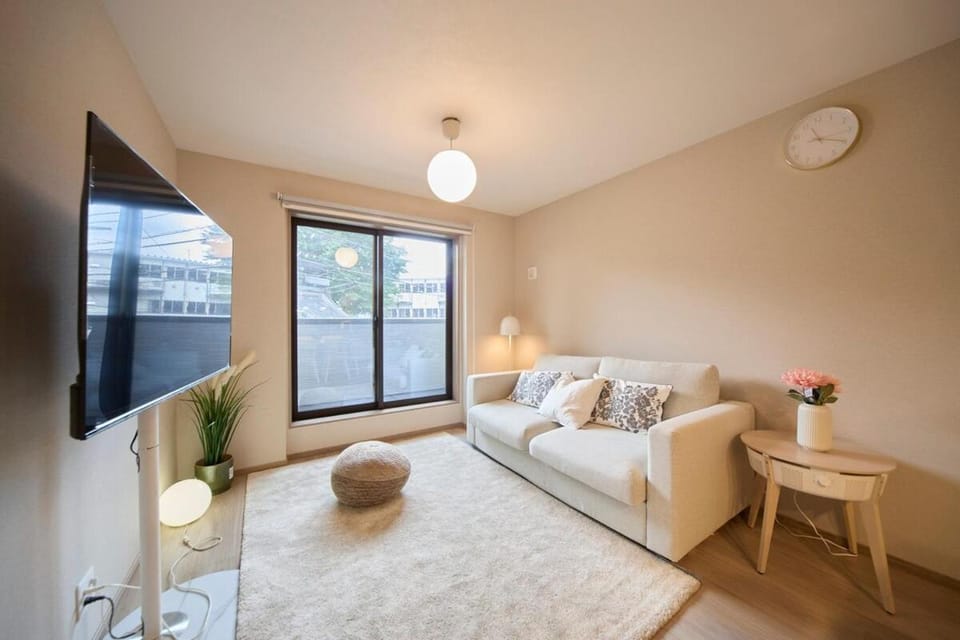 Iriya 10-min Walk Ueno 1 Stop 4BR 14 Guests Villa in Japan