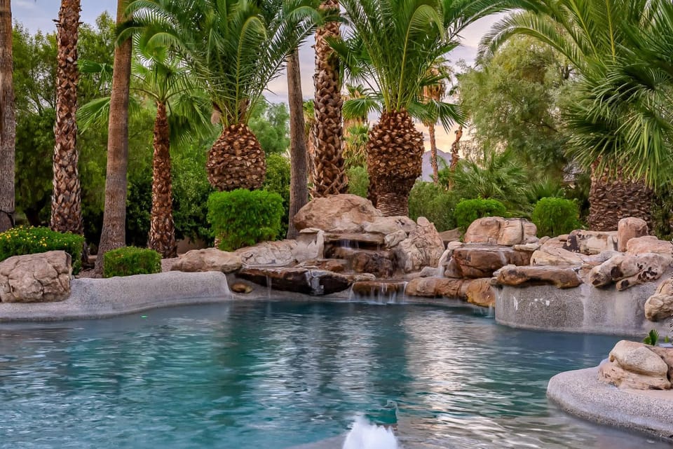 Scottsdale Home with Pool Spa & Outdoor Fun House in Scottsdale