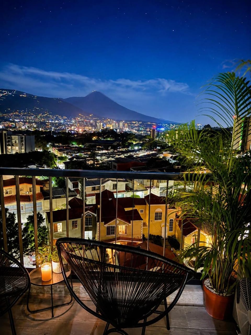 Estudio con piscina y vista al volcán de San Salvador Apartment in San Salvador